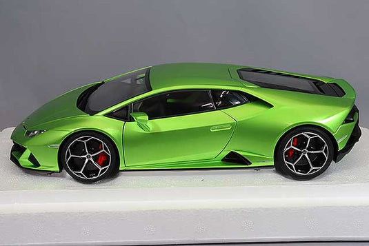 AUTOart 1/18 Lamborghini Huracan EVO Pearl Green