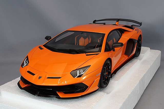 AUTOart 1/18 Lamborghini Aventador SVJ Pearl Orange