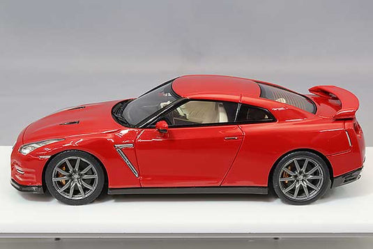 EIDOLON 1/43 Nissan GT-R 2014 Vibrant Red