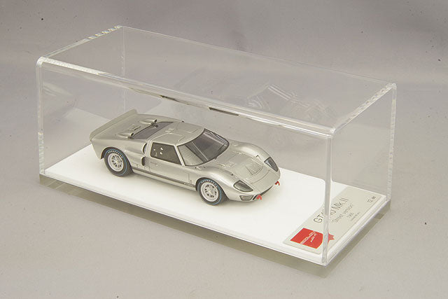 Laden Sie das Bild in Galerie -Viewer, EIDOLON 1/43 Ford GT40 Mk.II Street Ver. 1966 Silver
