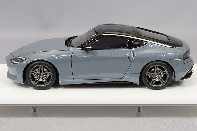 Load image into Gallery viewer, EIDOLON 1/43 Nissan Fairlady Z (RZ34) 2023 (JP) Stealth Gray / Super Black
