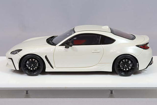 EIDOLON 1/43 Toyota GR86 RZ 2021 Crystal White Pearl