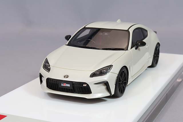 EIDOLON 1/43 Toyota GR86 RZ 2021 Crystal White Pearl