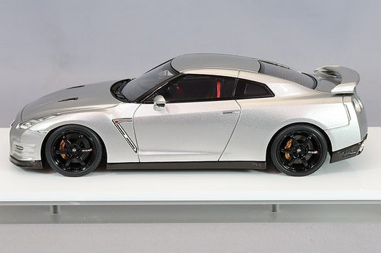 EIDOLON 1/43 Nissan GT-R Track Edition Engineered by Nismo 2015 Ultimate Metal Silver