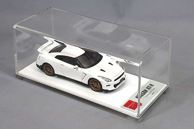 Load image into Gallery viewer, EIDOLON 1/43 Nissan GT-R Premium Edition T-spec 2024 Brilliant White Pearl
