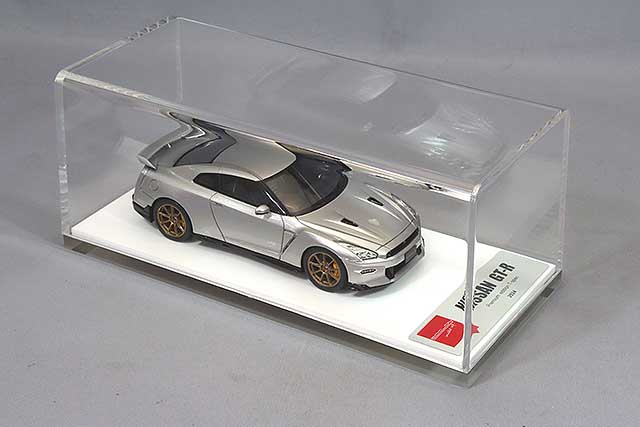 Load image into Gallery viewer, EIDOLON 1/43 Nissan GT-R Premium Edition T-spec 2024 Ultimate Metal Silver
