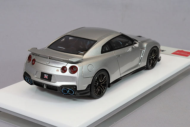 Laden Sie das Bild in Galerie -Viewer, EIDOLON 1/43 Nissan GT-R Premium Edition 2025 Ultimate Metal Silver
