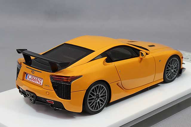 Cargue la imagen en el visor de la galería, EIDOLON 1/43 Lexus LFA Nurburgring Package &quot;Nurburgring Fastest Lap 7:14:64&quot; 2011 Orange
