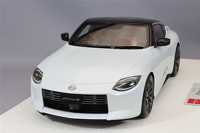 EIDOLON 1/18 Nissan Fairlady Z Version ST 2023 Prism White / Super Black