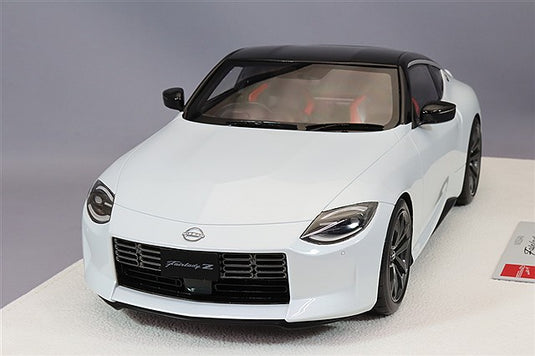 EIDOLON 1/18 Nissan Fairlady Z Version ST 2023 Prism White / Super Black