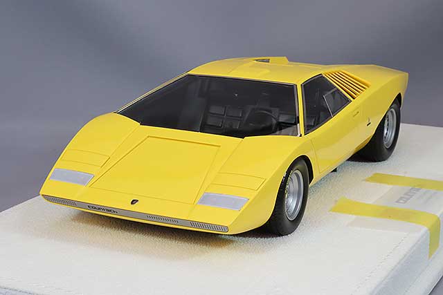 Load image into Gallery viewer, Eidolon 1/18 Lamborghini Countach LP500 Bertone Geneva Motor Show 1971
