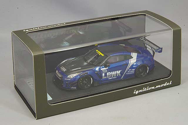 Carica immagine in Galleria Viewer, Ignition Model 1/43 LB-WORKS Nissan GT-R R35 Type 2 Blue w/ Carbon Bonnet &amp; LD97 LD-12 Type 20-inch Wheels (Matte Black) IG2551
