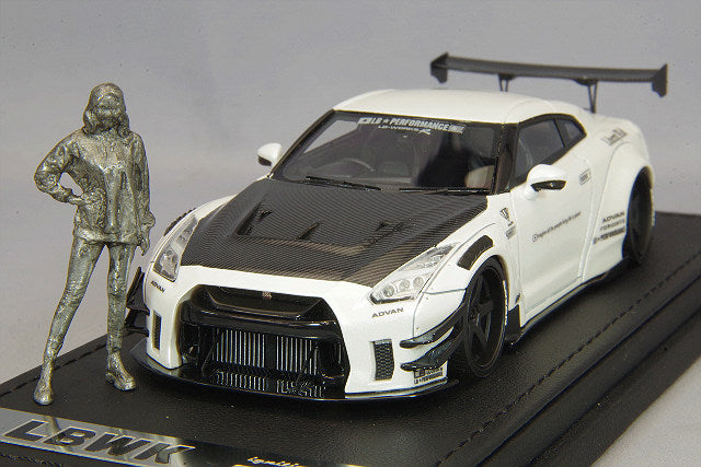 Overseas Model Ignition Model 1/43 LB-WORKS Nissan GT-R R35 Type 2 White with Chisaki Kato Metal Figure IG2553