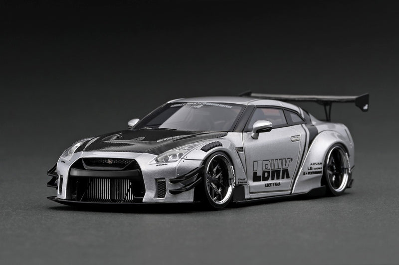 Chargez l&#39;image dans la visionneuse de la galerie, ignition model 1/43 LB-Silhouette WORKS GT Nissan 35GT-RR Silver
