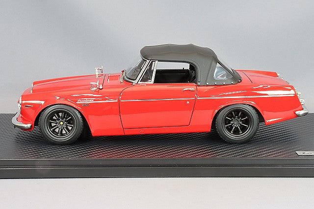 Load image into Gallery viewer, ignition model 1/18 Datsun Fairlady 2000 (SR311) Red/RS Watanabe 14inch
