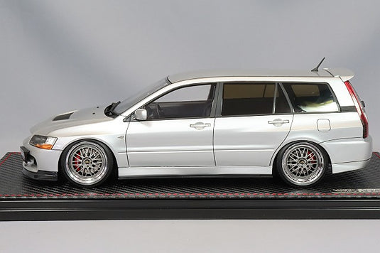 Overseas Model Ignition Model 1/18 Mitsubishi Lancer Evolution Wagon (CT9W) Silver with 4G63-MIVEC Engine IG2769