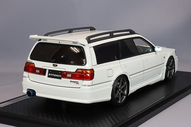 Carica immagine in Galleria Viewer, Ignition Model 1/18 Nissan Stagea 260RS (WGNC34) White w/ GT-R (R34) Genuine 18-inch Wheels (Gunmetallic) IG2886
