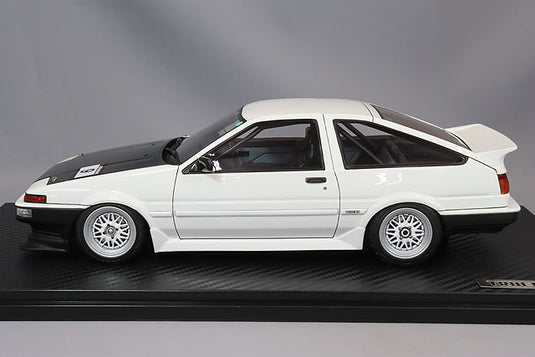 Ignition Model 1/18 Toyota Sprinter Trueno (AE86) 3-Door TK-Street Initial Ver. White w/ SSR Dori Dori Mesh Type 15-inch Wheels (Polished & White) IG3488