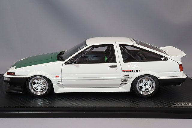 Laden Sie das Bild in Galerie -Viewer, Ignition Model 1/18 Toyota Sprinter Trueno (AE86) 3-Door TK-Street Ver. White w/ Work Meister CR01 Type 15-inch Wheels (Polished &amp; White) IG3489
