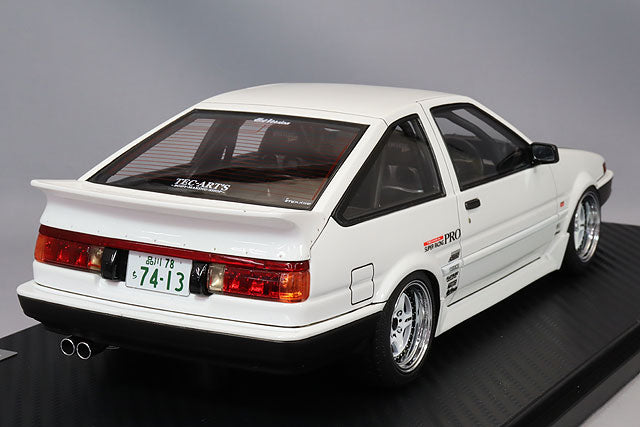 Laden Sie das Bild in Galerie -Viewer, Ignition Model 1/18 Toyota Sprinter Trueno (AE86) 3-Door TK-Street Ver. White w/ Work Meister CR01 Type 15-inch Wheels (Polished &amp; White) IG3489
