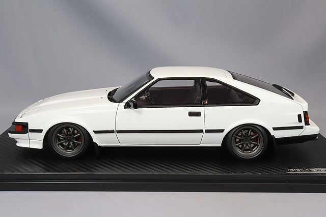 Laden Sie das Bild in Galerie -Viewer, Ignition Model 1/18 Toyota Celica XX 2800GT (A60) White w/ RS Watanabe 16-inch Wheels (Gunmetallic) IG3533
