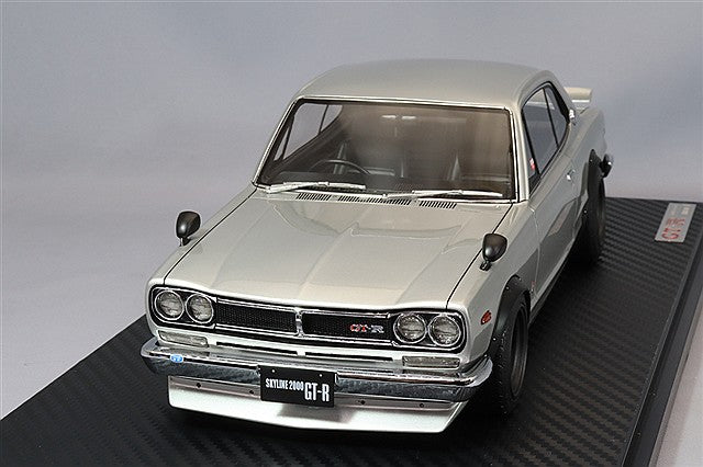 Ignition Model 1/18 Nissan Skyline 2000 GT-R (KPGC10) Silver w/ RS Watanabe 15-inch Wheels (Gunmetallic) IG3613