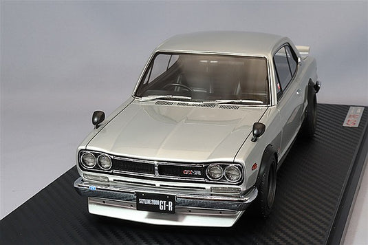 Ignition Model 1/18 Nissan Skyline 2000 GT-R (KPGC10) Silver w/ RS Watanabe 15-inch Wheels (Gunmetallic) IG3613