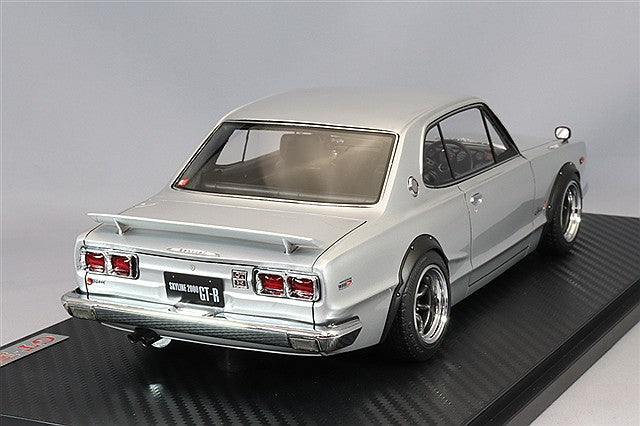 Carica immagine in Galleria Viewer, Ignition Model 1/18 Nissan Skyline 2000 GT-R (KPGC10) Silver w/ RS Watanabe 15-inch Wheels (Polished/Gunmetallic) IG3614
