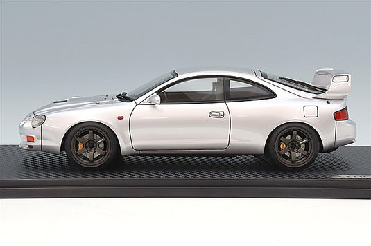 Ignition Model 1/18 Toyota Celica GT-FOUR (ST205) Silver w/ TE37 Type 17-inch Wheels (Gunmetallic) IG3679