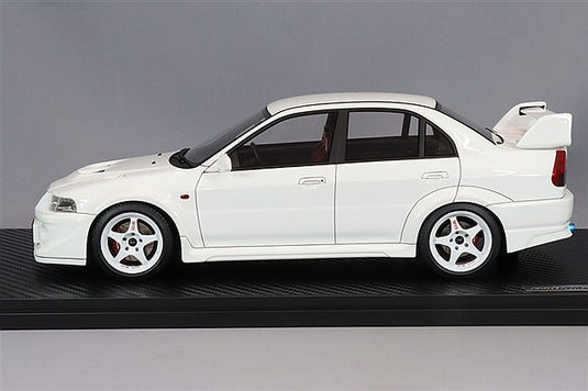 Ignition Model 1/18 Mitsubishi Lancer Evolution VI GSR T.M.E (CP9A) White w/ OZ Chrono Type 17-inch Wheels (White) IG3683