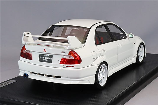Ignition Model 1/18 Mitsubishi Lancer Evolution VI GSR T.M.E (CP9A) White w/ OZ Chrono Type 17-inch Wheels (White) IG3683