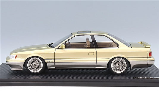 Ignition Model 1/18 Nissan Leopard Ultima V30 Twin Cam Turbo (F31) Gold/Silver w/ BBS RS Type 17-inch Wheels (Polished/Silver) IG3815
