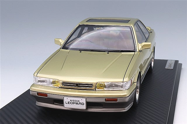 Ignition Model 1/18 Nissan Leopard Ultima V30 Twin Cam Turbo (F31) Gold/Silver w/ BBS RS Type 17-inch Wheels (Polished/Silver) IG3815