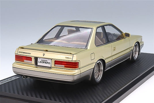 Ignition Model 1/18 Nissan Leopard Ultima V30 Twin Cam Turbo (F31) Gold/Silver w/ BBS RS Type 17-inch Wheels (Polished/Silver) IG3815