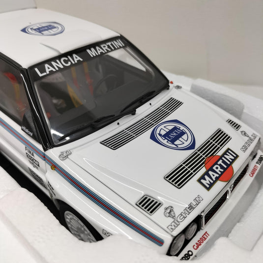 KYOSHO 1/18 Lancia Delta HF Integrale Evoluzione– Used