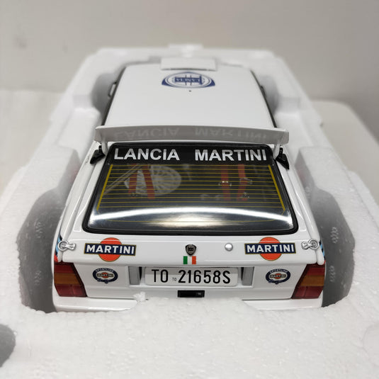 KYOSHO 1/18 Lancia Delta HF Integrale Evoluzione– Used