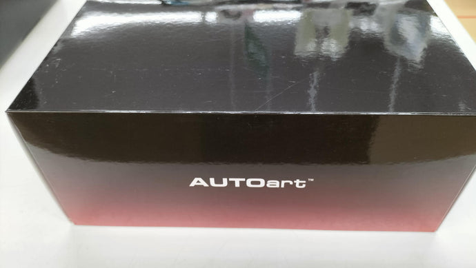 AUTOart FORD GT LE MANS 24HRS 1/18 Diecast Car– Used