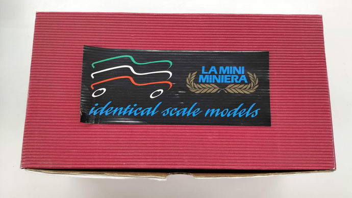 ALFA CLUB SPRINT in Bianco e Nero Diecast Model Car– Used