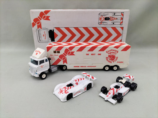 FOOTWORK Formula 1 Car Set 1/64 Scale– Used