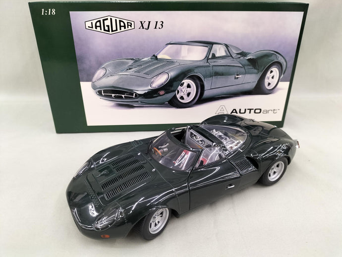 AUTOart JAGUAR XJ13 1/18 Scale Model Car– Used
