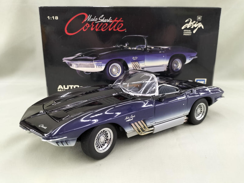 Laden Sie das Bild in Galerie -Viewer, AUTOart &quot;Mako Shark&quot; CORVETTE CHEVROLET 1/18 Scale Car– Used
