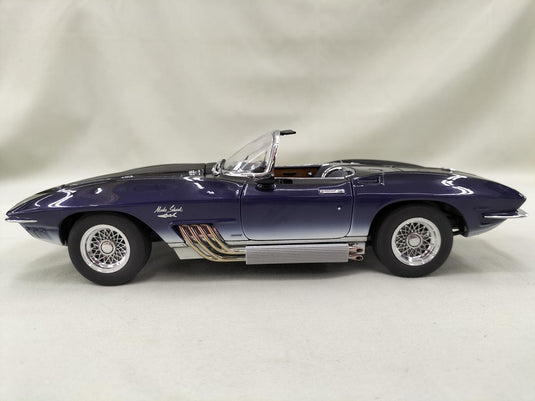 AUTOart "Mako Shark" CORVETTE CHEVROLET 1/18 Scale Car– Used