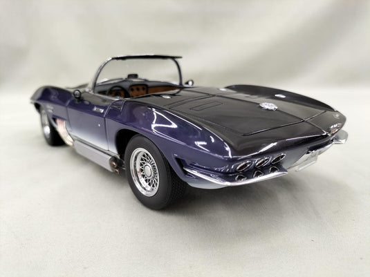 AUTOart "Mako Shark" CORVETTE CHEVROLET 1/18 Scale Car– Used