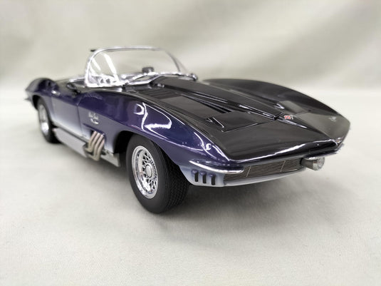 AUTOart "Mako Shark" CORVETTE CHEVROLET 1/18 Scale Car– Used