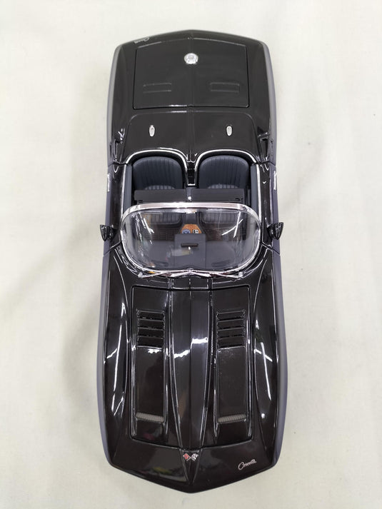 AUTOart "Mako Shark" CORVETTE CHEVROLET 1/18 Scale Car– Used