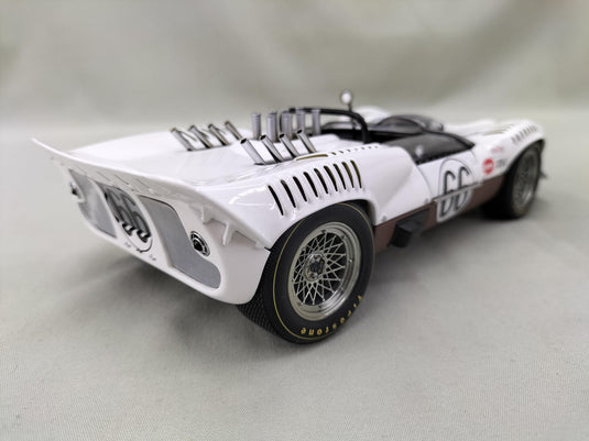 AUTOart CHAPARRAL 2 1/18 Scale Model Car– Used