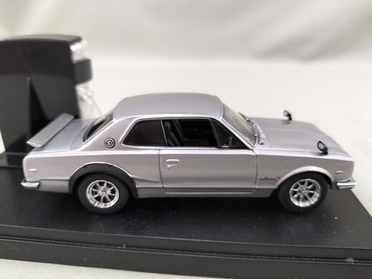 Fukashiro Model Car & Zippo Lighter Set Skyline 2000GT-R 1/43 Scale– Used
