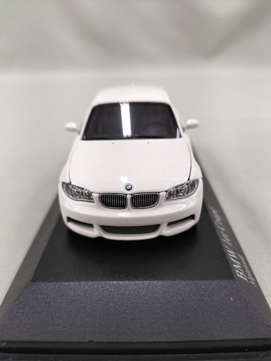 MINICHAMPS BMW 1 Series Coupe 1/43 Scale Model Car– Used