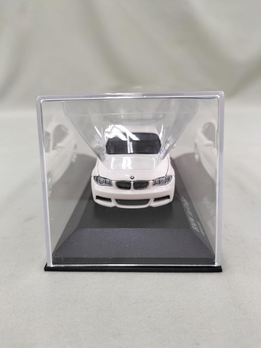 MINICHAMPS BMW 1 Series Coupe 1/43 Scale Model Car– Used