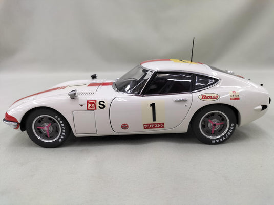 AUTOart 1/18 Toyota 2000GT 24HRS FUJI 1967 1/18 Scale Car– Used